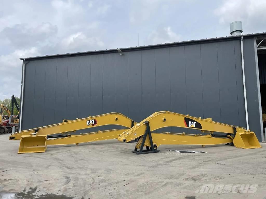 CAT 330D2L 18m Set Traktorgravere