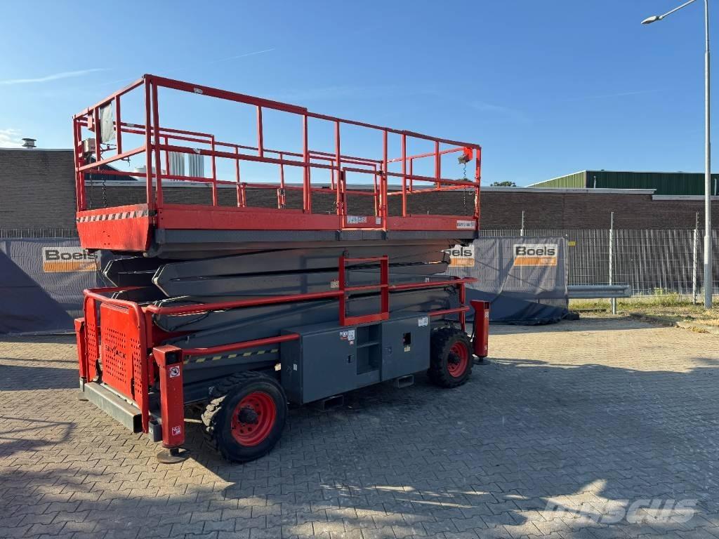 SkyJack 9250RT Sakselifter