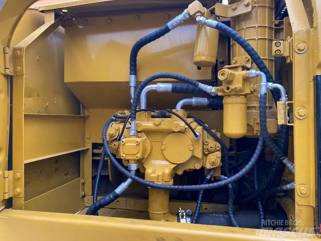 CAT 320 C L Beltegraver