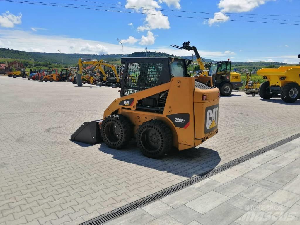 CAT 226 B 3 Kompaktlastere