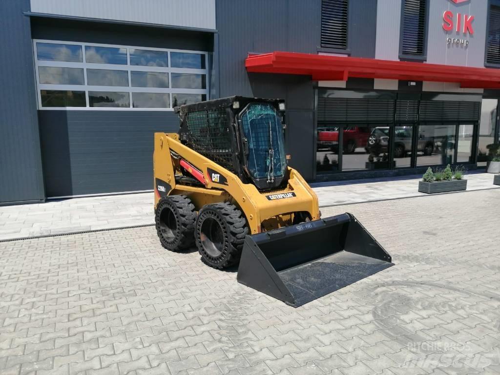 CAT 226 B 3 Kompaktlastere