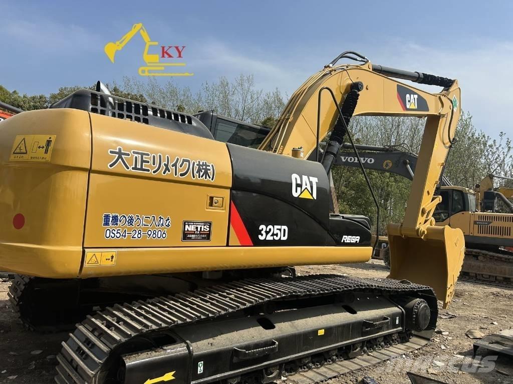 CAT 325 Beltegraver