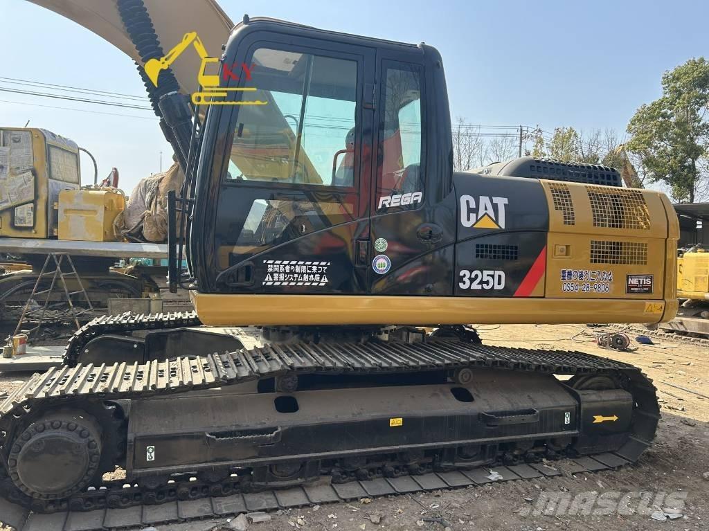 CAT 325 Beltegraver