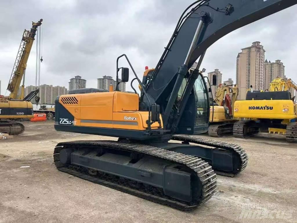 Hyundai 225LC-9T Beltegraver