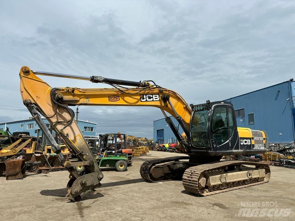 JCB JS 240 N LC Beltegraver