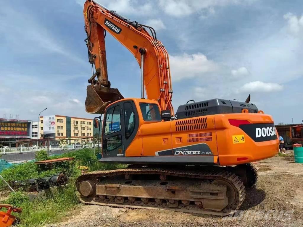 Doosan DX 300 LC Beltegraver