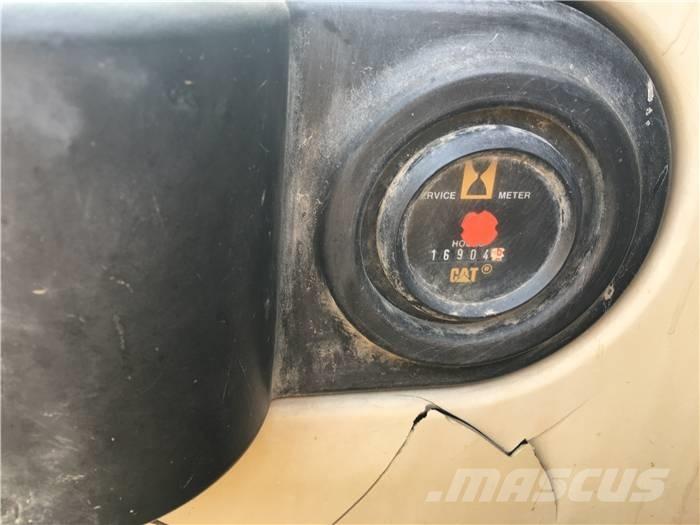 CAT 325 CL Beltegraver