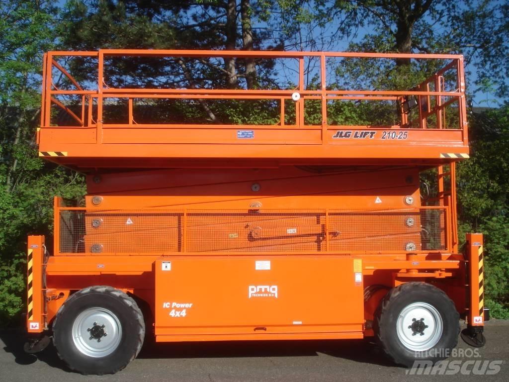 JLG 210-25 Sakselifter