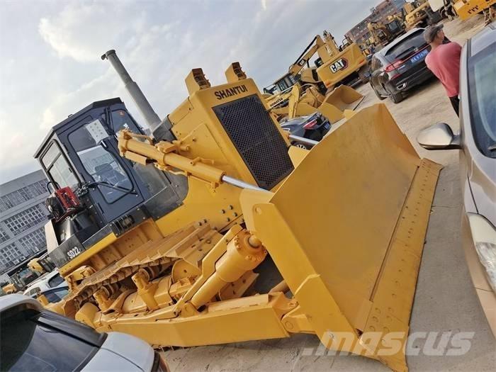 Shantui SD 32 Dozere Beltegående
