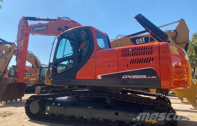 Doosan DX225 Beltegraver