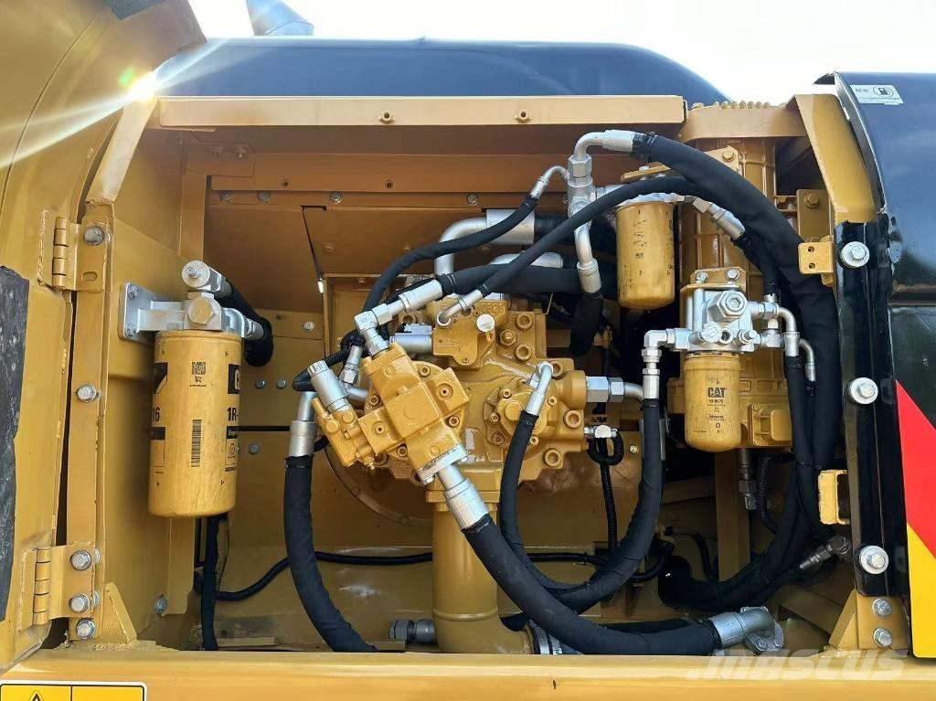 CAT 330 D L Beltegraver