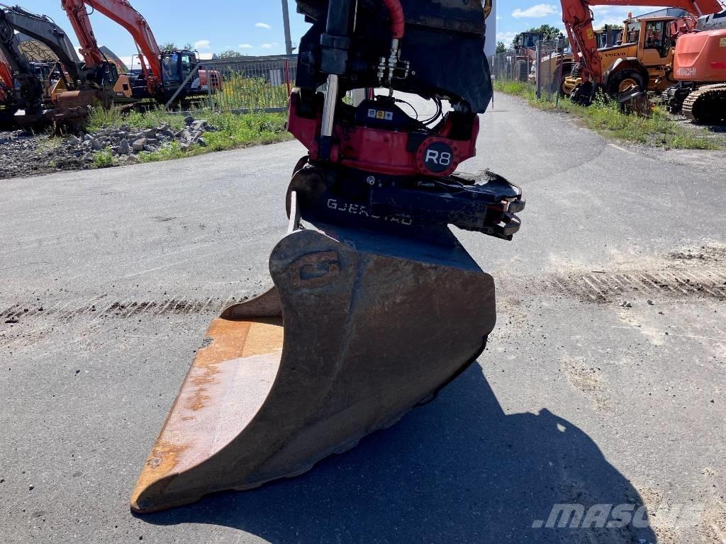 Hitachi ZX 300 LC-6 Beltegraver