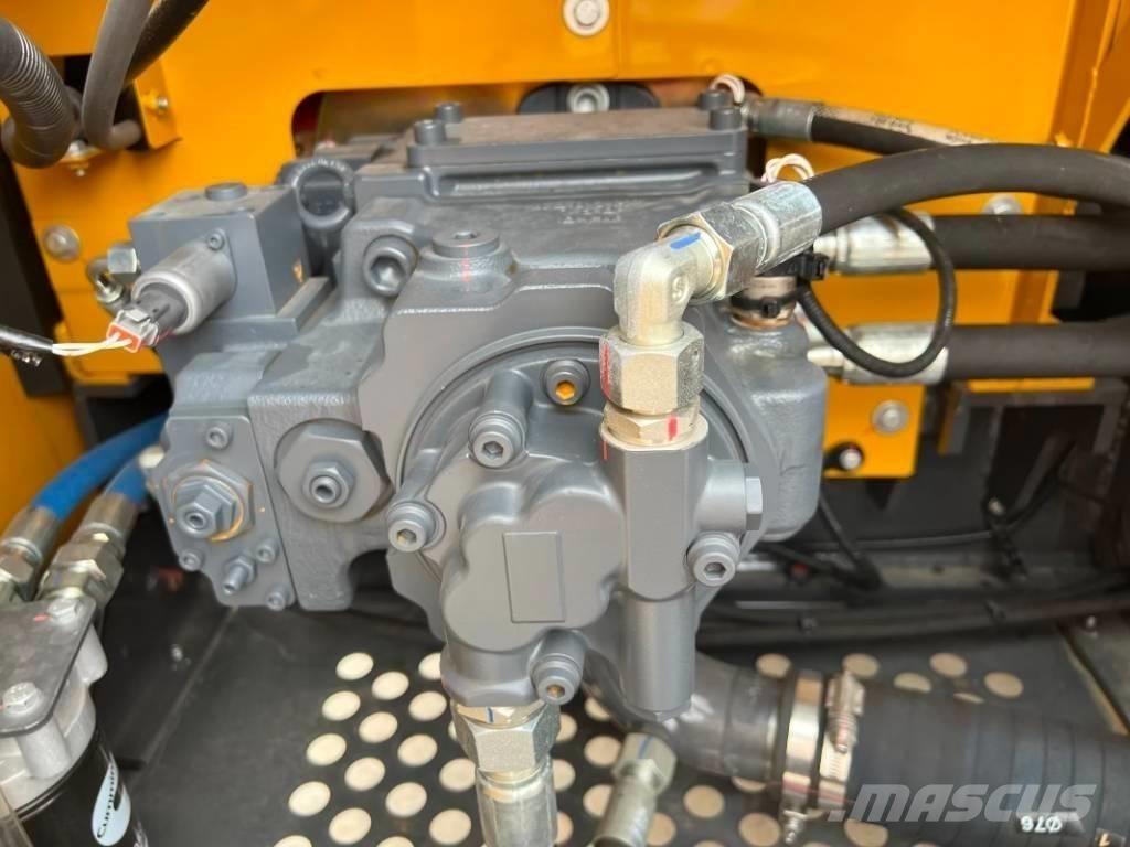 XCMG XE135GA Beltegraver