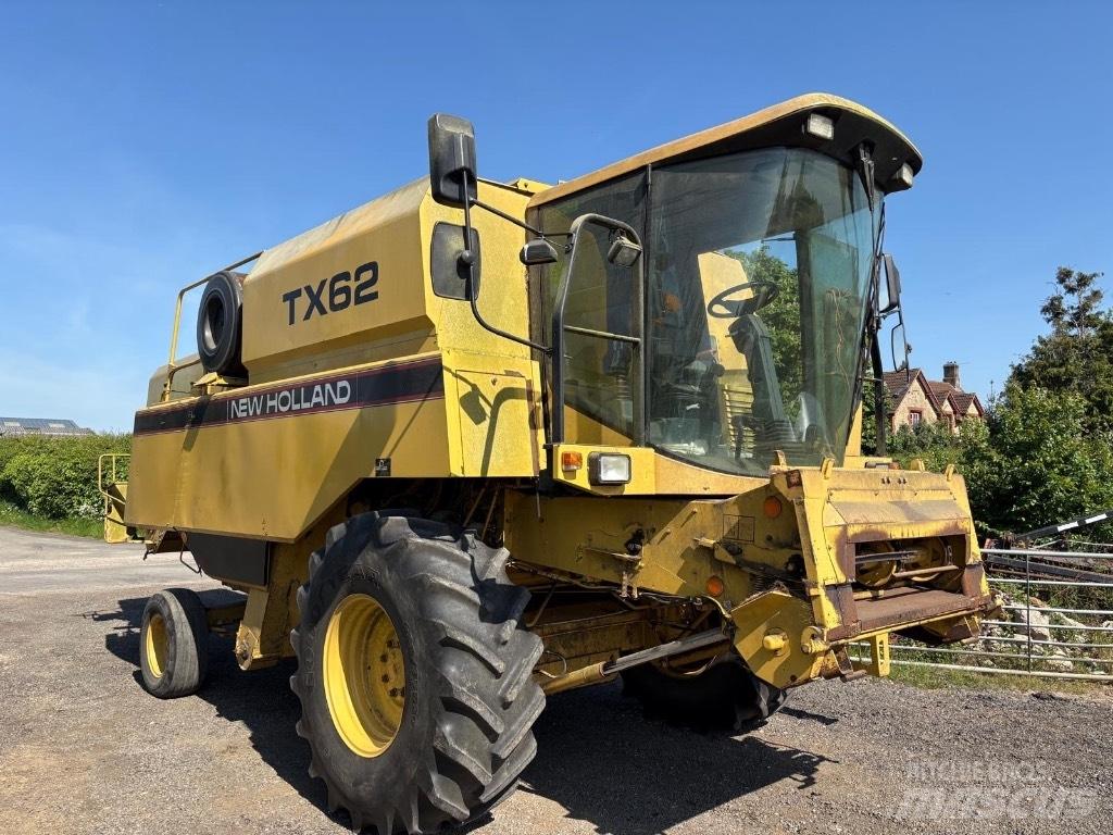 New Holland TX 62 Skurtreskere