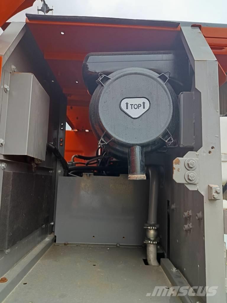 Hitachi ZX 210 Beltegraver