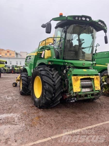 John Deere 8400 Selvdrevne fôrhøstere