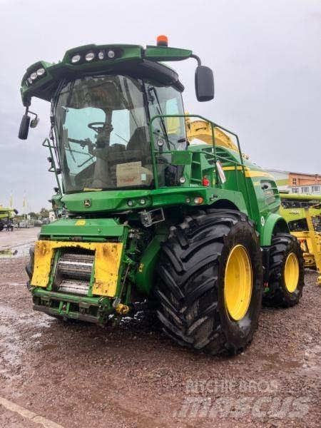 John Deere 8400 Selvdrevne fôrhøstere