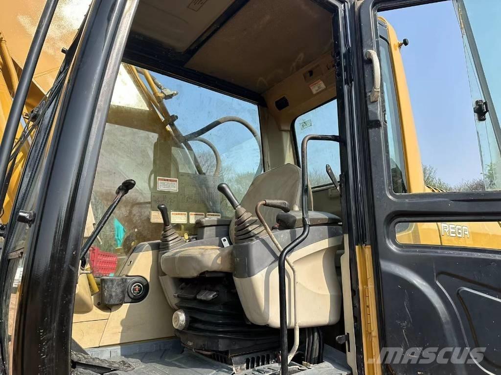 CAT 325CL Beltegraver