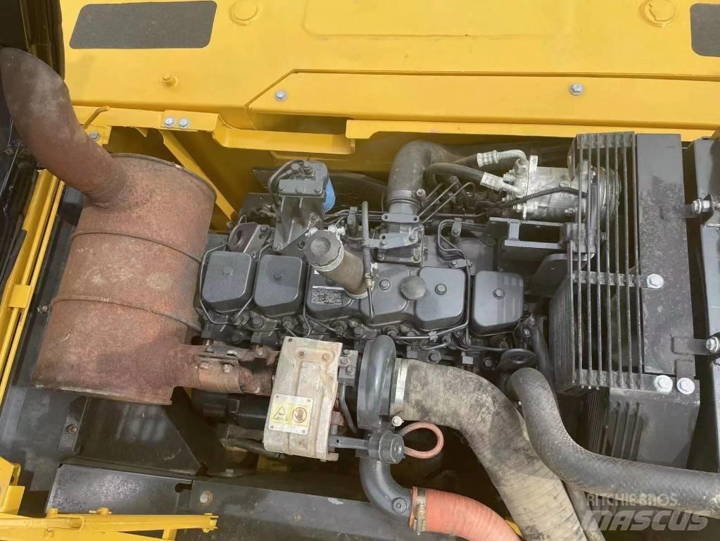 Komatsu pc220-7 Beltegraver
