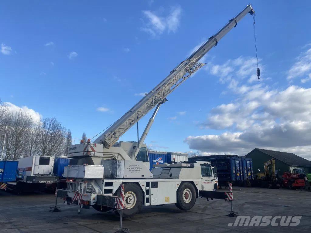Liebherr LTM1030 Allterreng kraner
