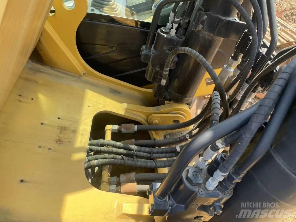 CAT 329 D Beltegraver