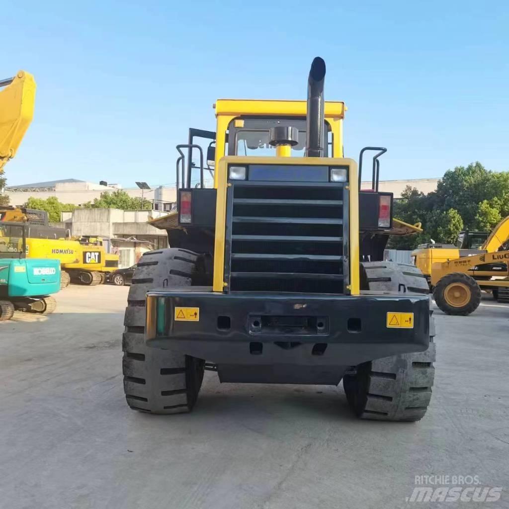 Komatsu WA 320-5 Hjullastere
