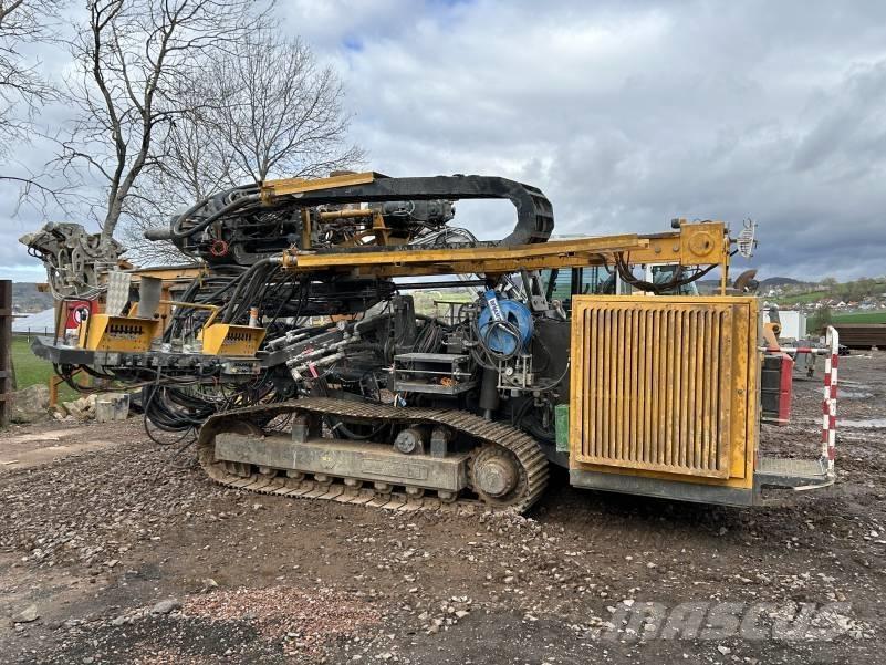 Klemm KR806-5F Ankerborerigger