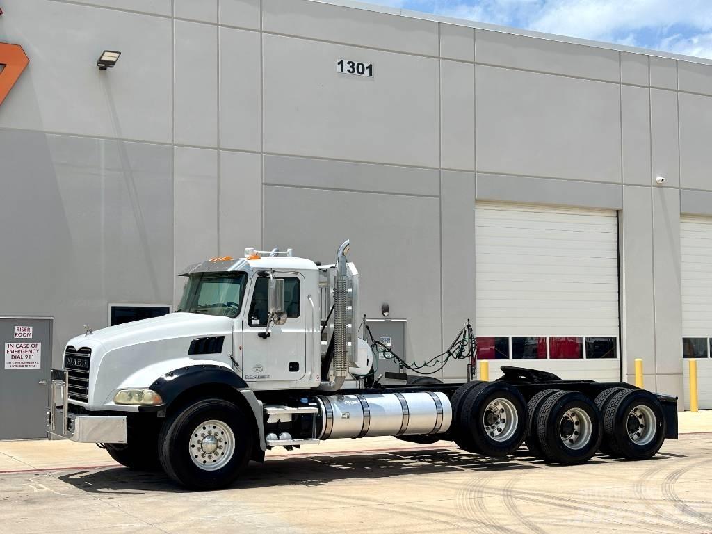 Mack Granite GU 813 Trekkvogner