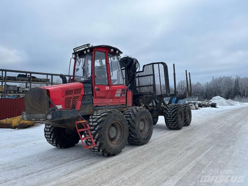 Komatsu 895 Lassbærere
