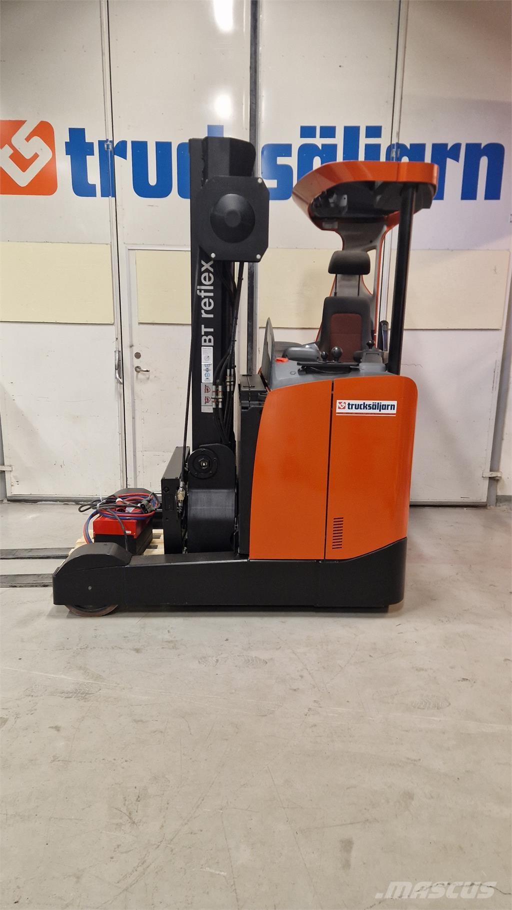 BT RRE200E Skyvemasttruck