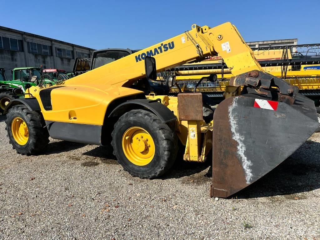 Komatsu WH 713 Teleskoplastere