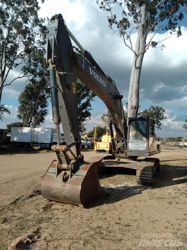 Volvo EC 250 D L Beltegraver