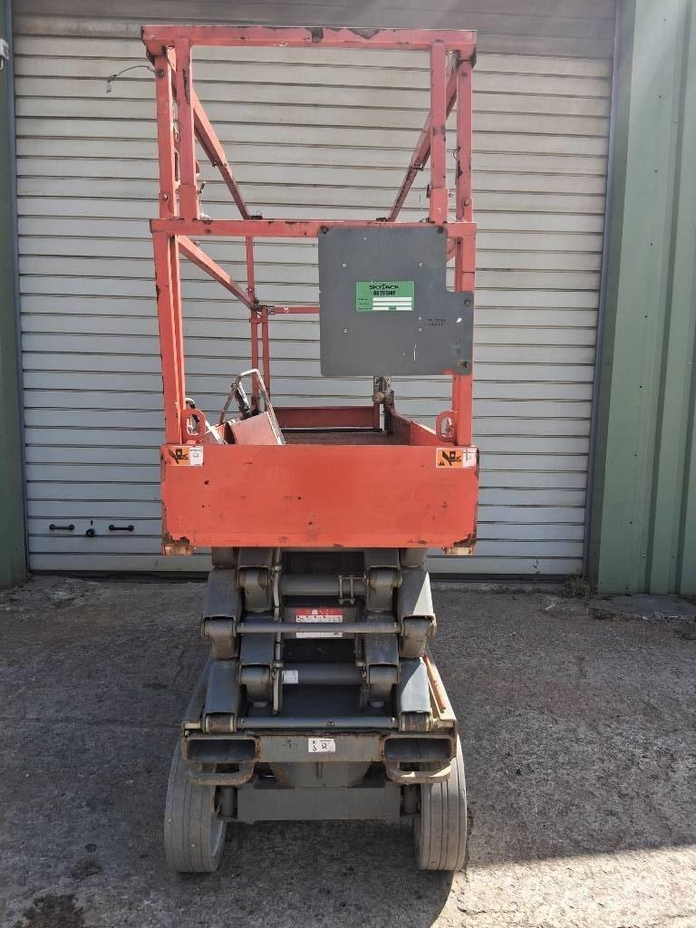 SkyJack SJ III 3226 Sakselifter