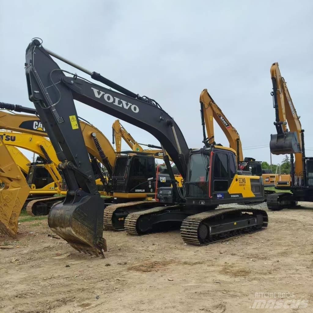 Volvo EC 240 Beltegraver