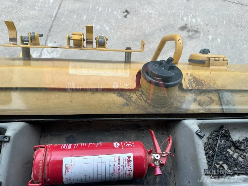CAT D 6 N LGP Dozere Beltegående
