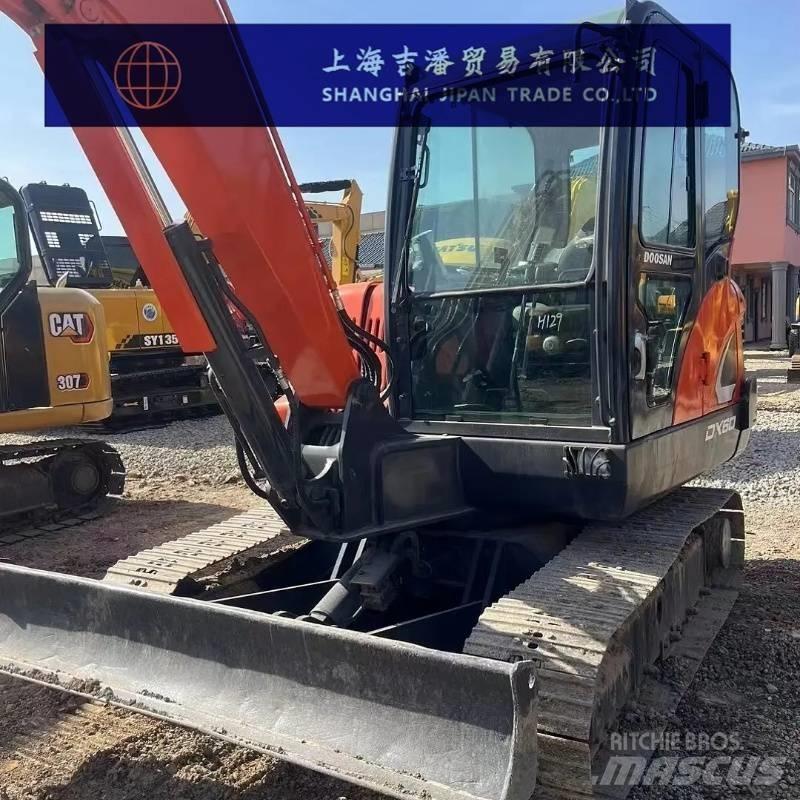 Doosan DX 60 Beltegraver