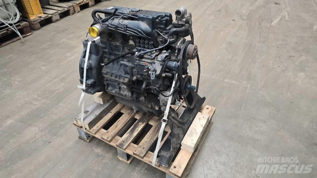 Kubota V2403 Motorer