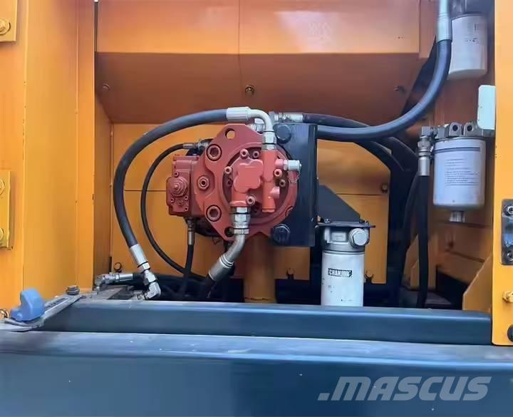 Hyundai R220LC-9S Beltegraver