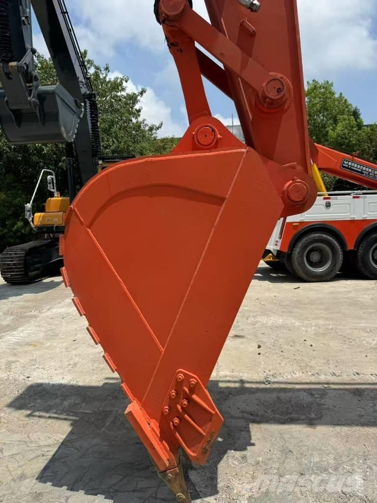 Hitachi ZX350H Beltegraver