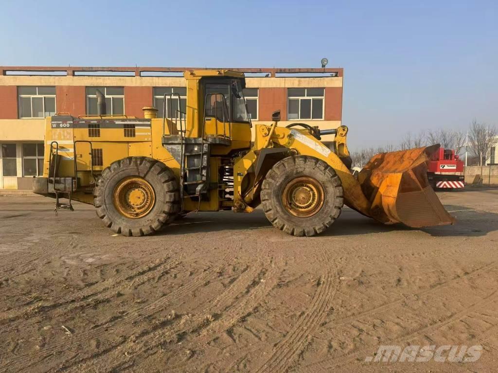 Komatsu WA 600-3 Hjullastere