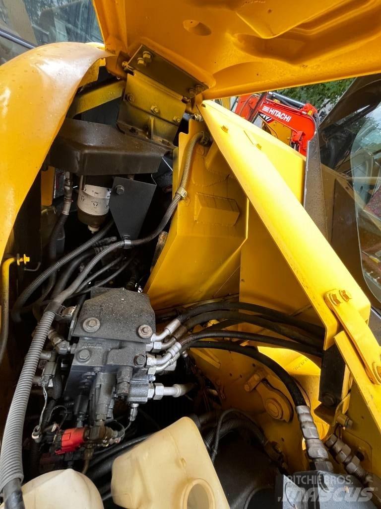 Komatsu PC78US-8 Beltegraver