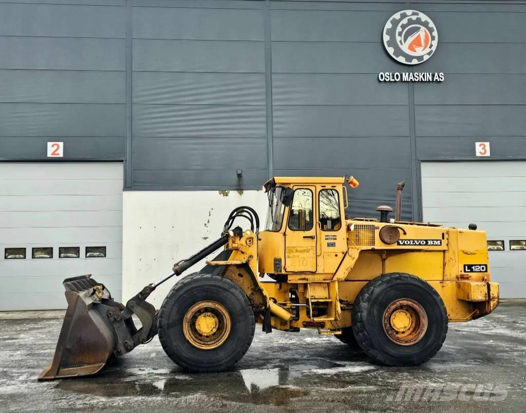Volvo L 120 Hjullastere