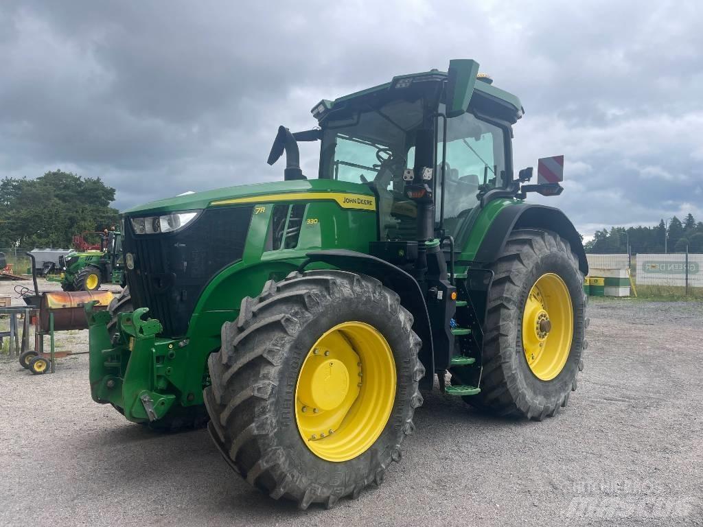 John Deere 7R330 Traktorer