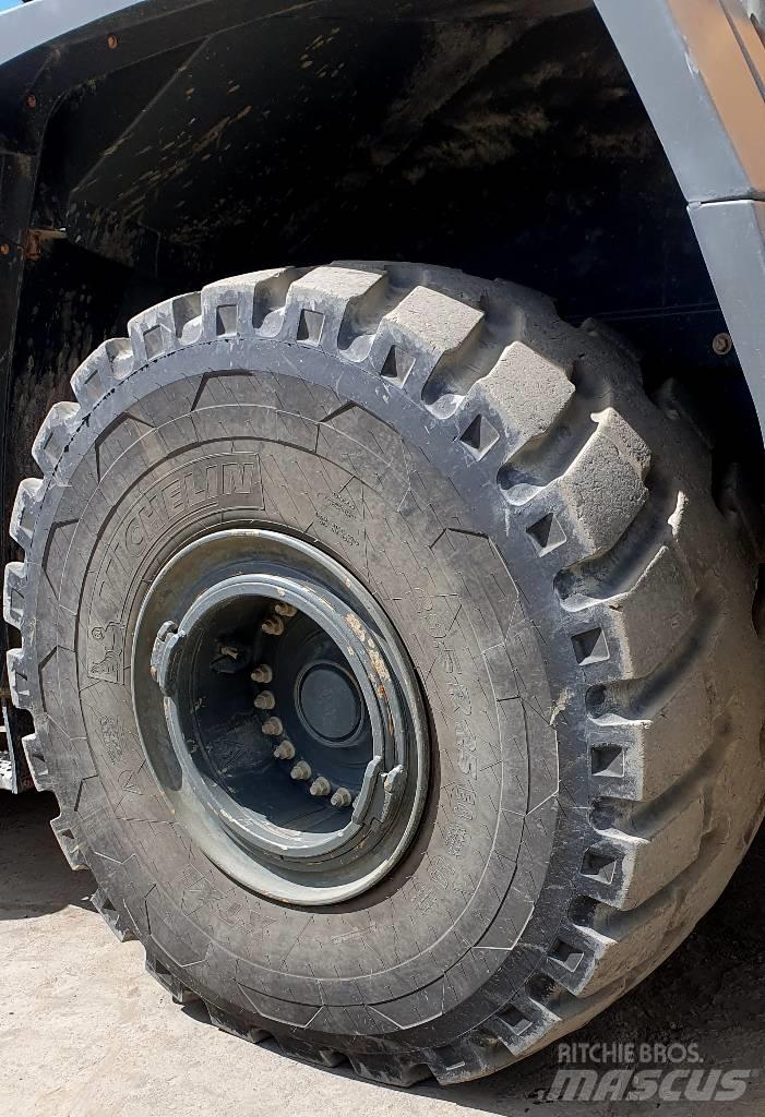 Liebherr L 586 Hjullastere