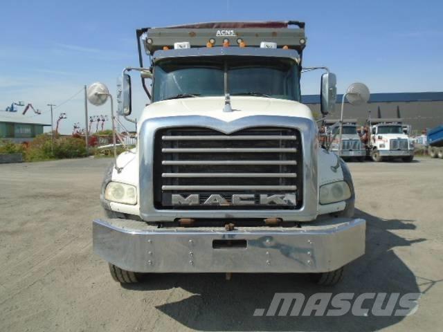 Mack GU813 Tippbil