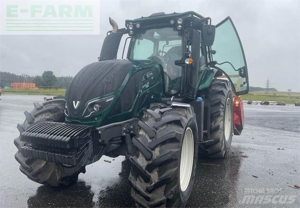 Valtra T174 Traktorer
