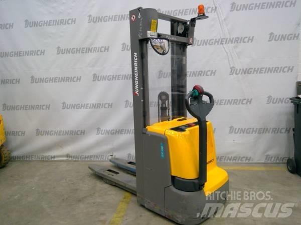 Jungheinrich EJC 216 Ledestablere