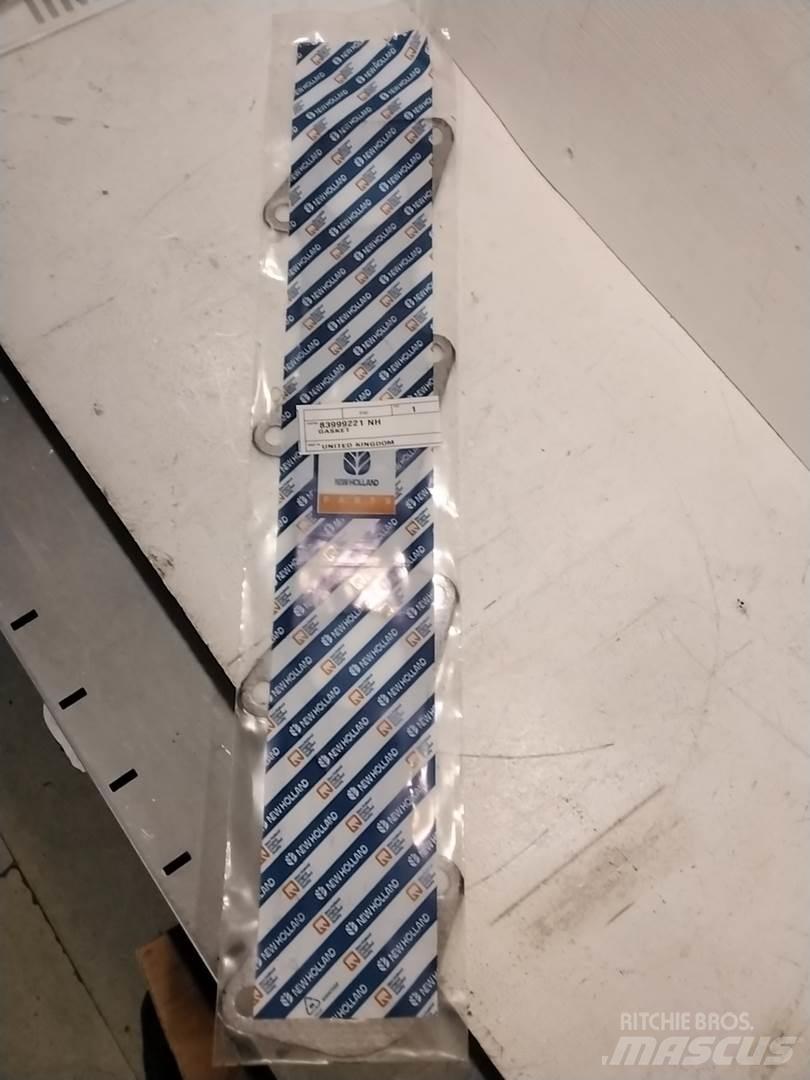 Ford 83999221 NH Motorer