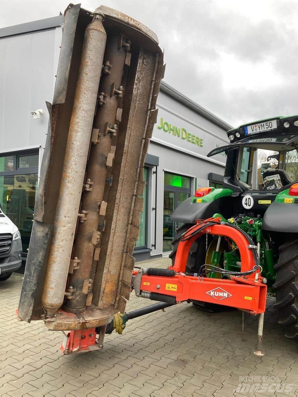 Kuhn TBES 262 Beitepussere og toppkuttere