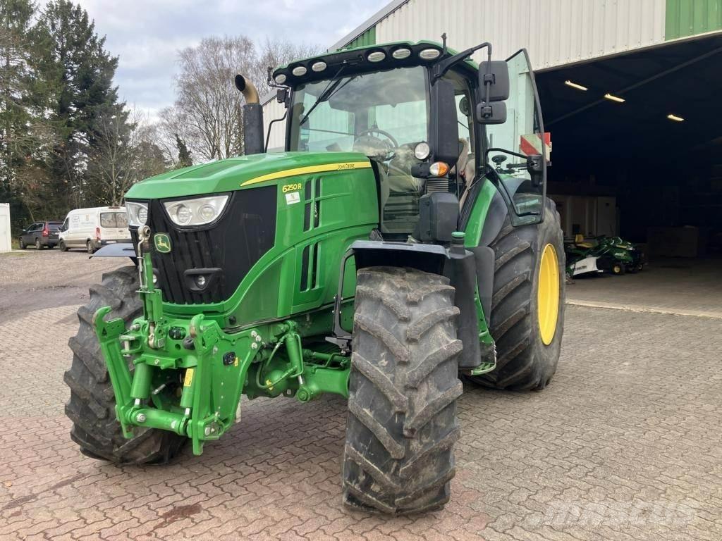 John Deere 6250R Traktorer